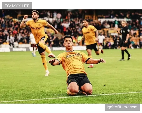 伯恩利进攻火力全开,状态回暖剑指英超逆袭 伯恩利进攻火力全开,状态回暖剑指英超逆袭