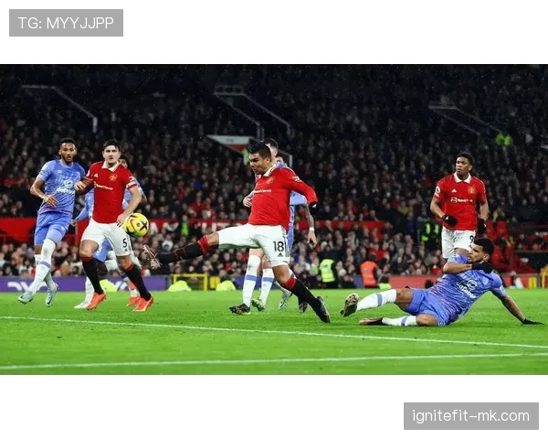 伯恩利中场闪耀，策动精彩攻势助力球队强势复苏